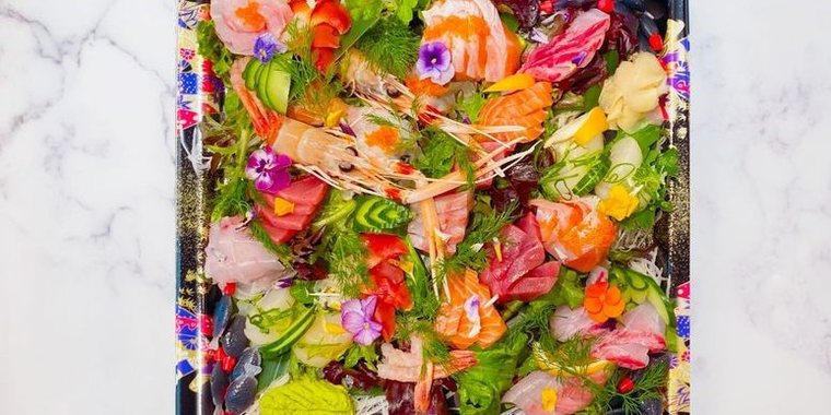 Maguro Bar sashimi platter